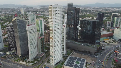 俯瞰大城市建筑的全景图