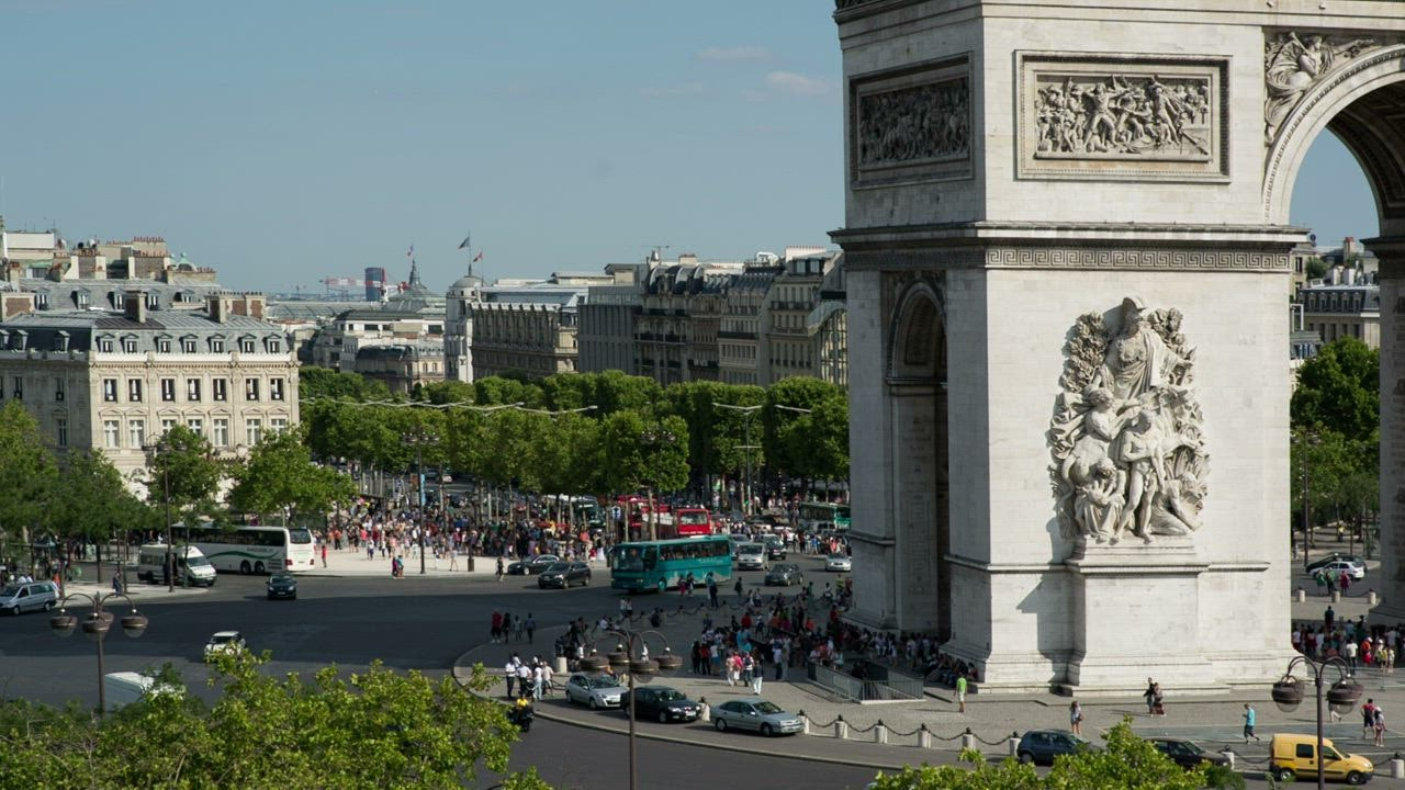 Arc de Triomphe roundabout by day - Free Stock Video