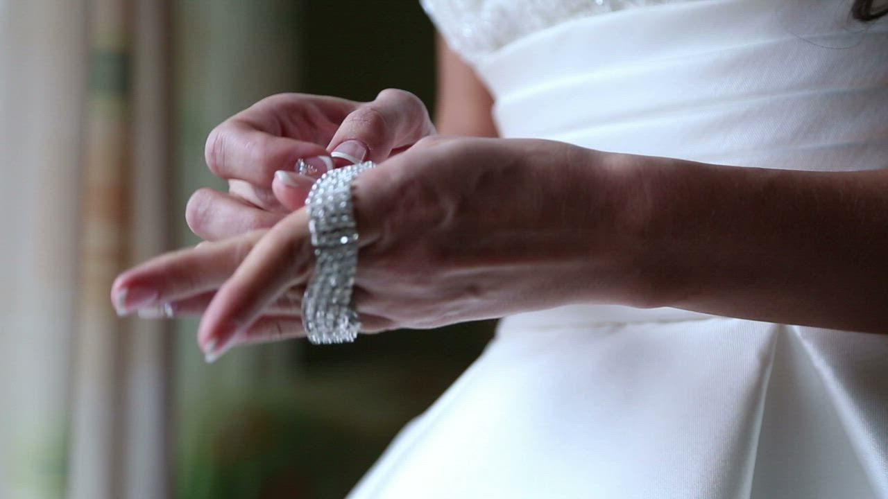 Designer Bridal Jewelry - Bracelet Style R09