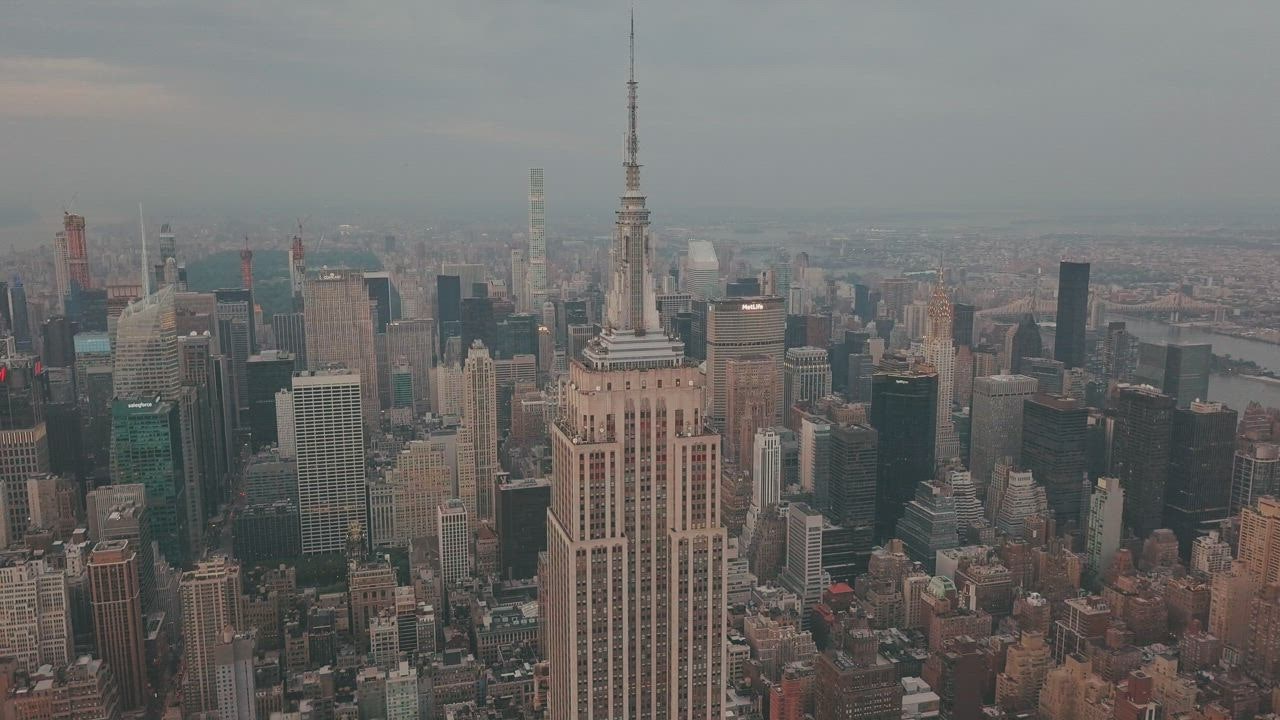 New York City 4K - Empire State Building - Driving Downtown USA 