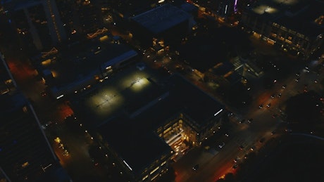 General view from the heights of a city at night.