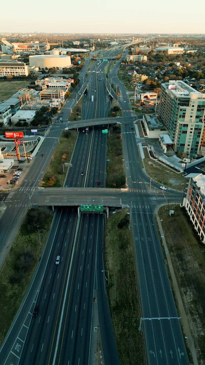 Highway and roads of a city in an ae ayo judi rial view