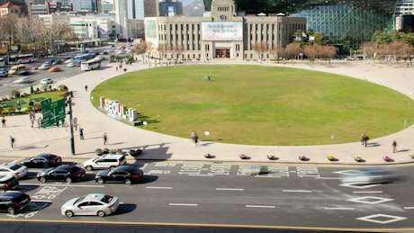 Movement around a square in the city of Seoul.
