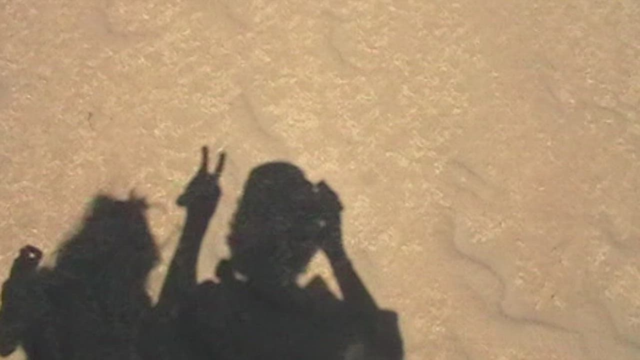 Video buatan sendiri Roman 888slot tic retro tentang pasangan di gurun