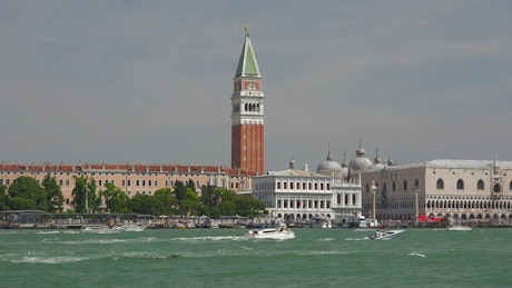 Sailing through Venecia canals
