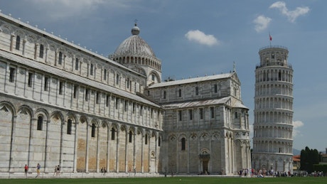 Time lapse of the Pisa cathedral.