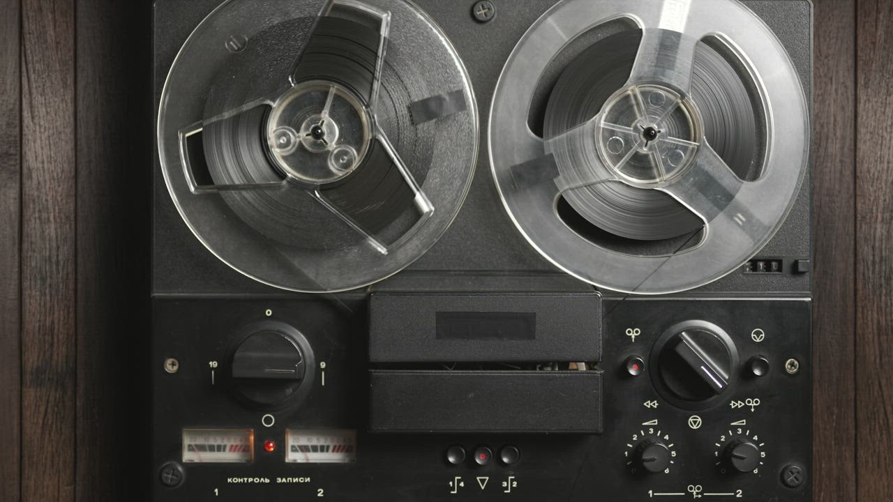 Vintage tape recorder roller - Free Stock Video