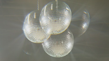 Visual effect of disco ball spinning.